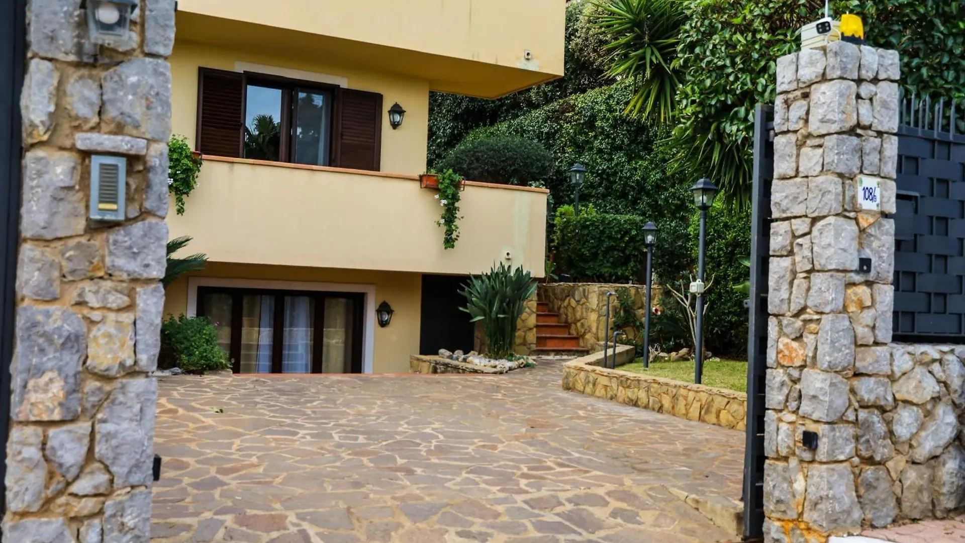 Casita Garden&Spa Carini 0*,  Italy